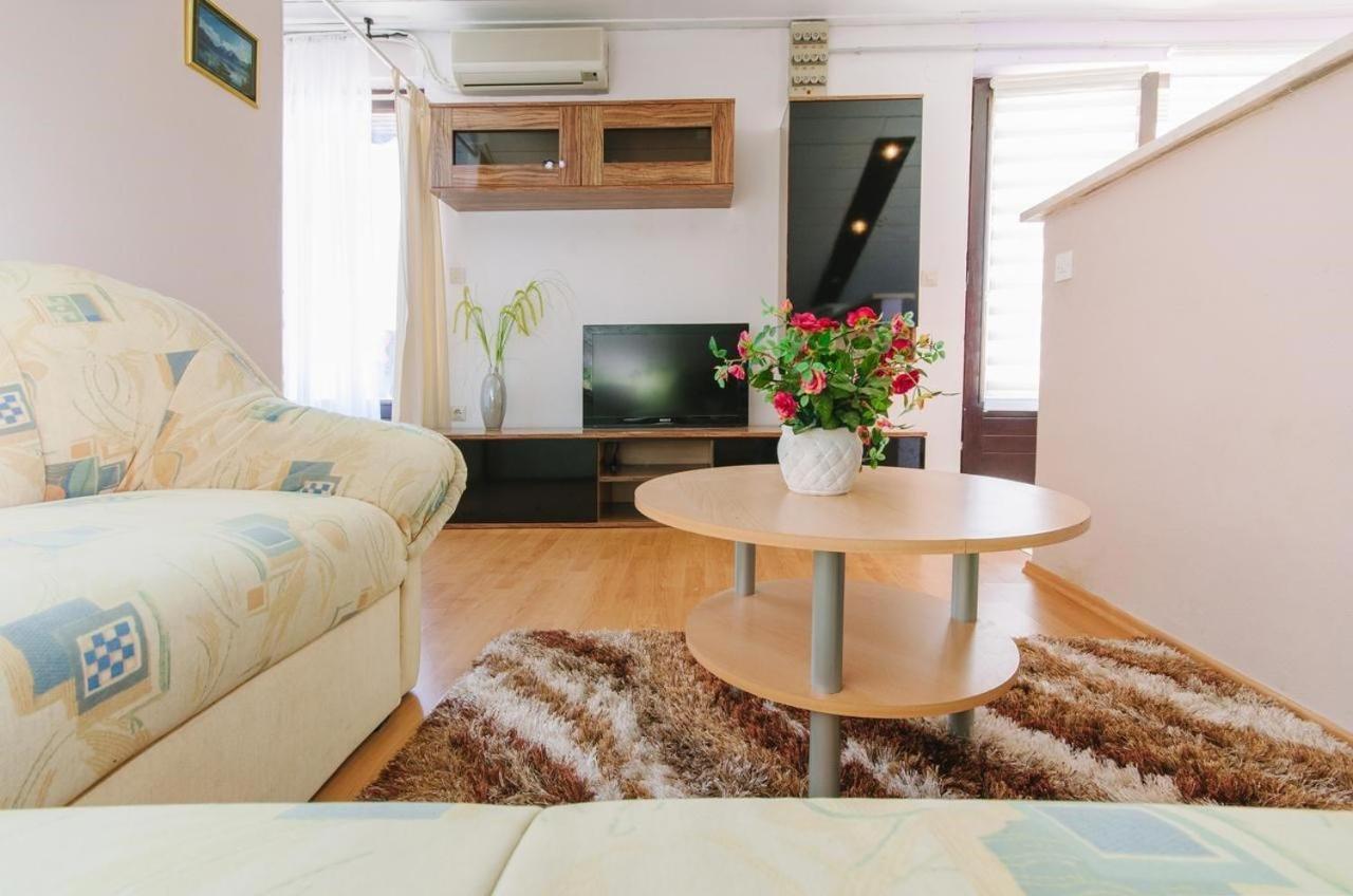Apartment In Crikvenica 39210 Luaran gambar